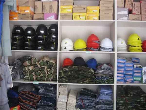 勞保用品訂購(gòu)價(jià)格-電子元器件產(chǎn)業(yè)網(wǎng) 守護(hù)安全與健康的成本之道